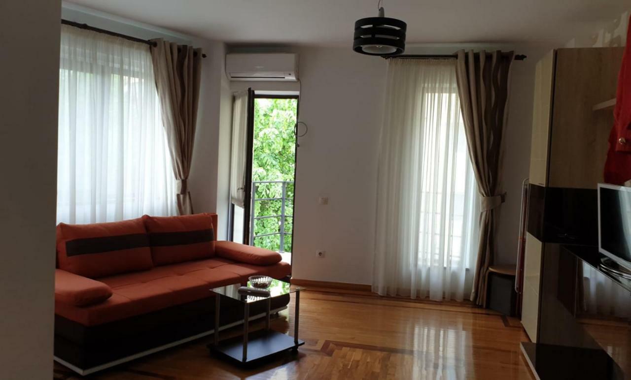 Star Apart Râmnicu Vâlcea Kültér fotó